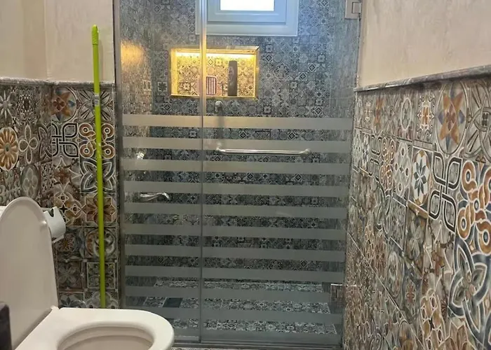 Sunset Pearl 2 Bedroom With Balcony And A Sea View *
